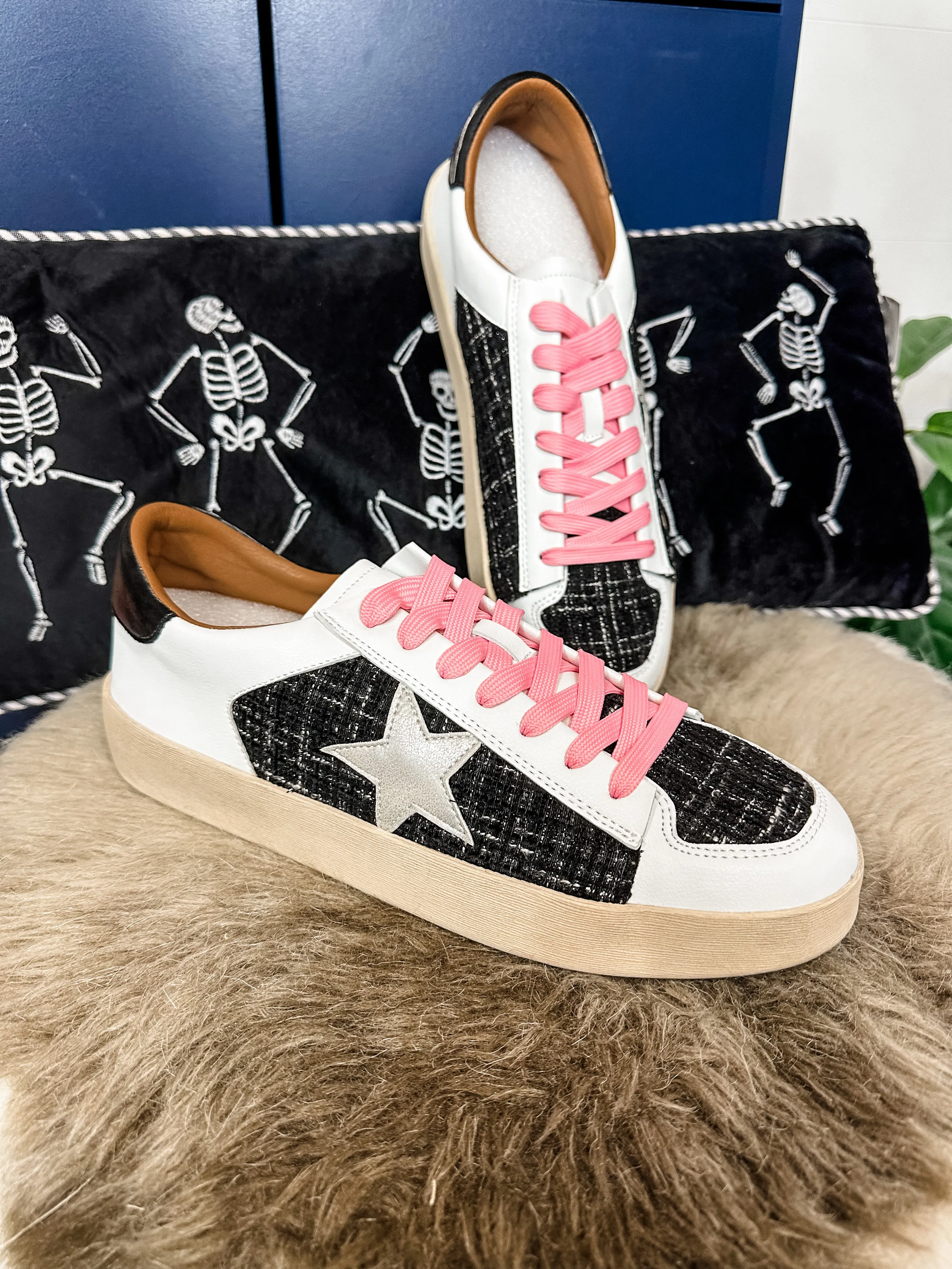 Another Round Sneakers in Black Tweed (7-11)