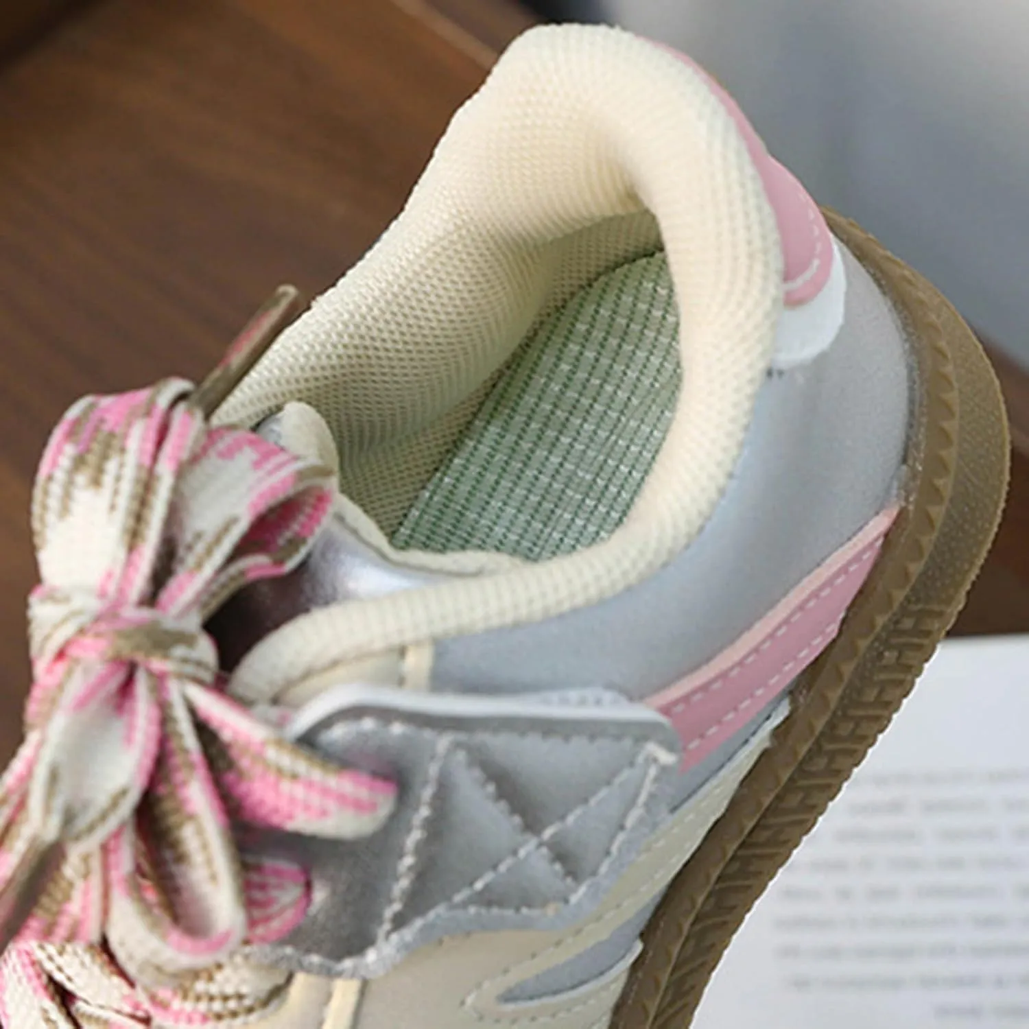 Girls Soft Flat Tennis Sneakers, Non-Slip Rubber Sole Suede Sneakers, Comfortable Low Top Fashion Casual Shoes