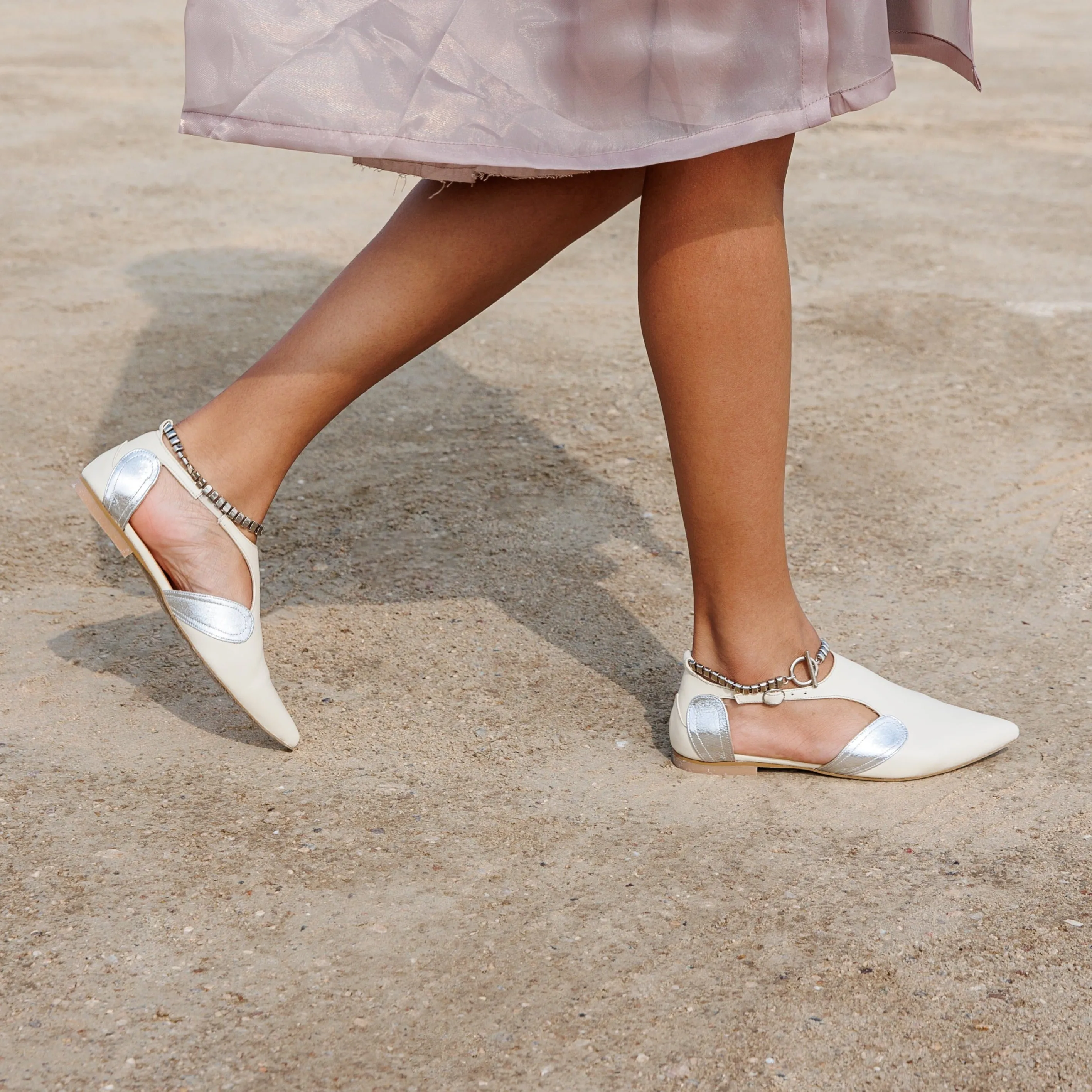 Nuwair cream sandal