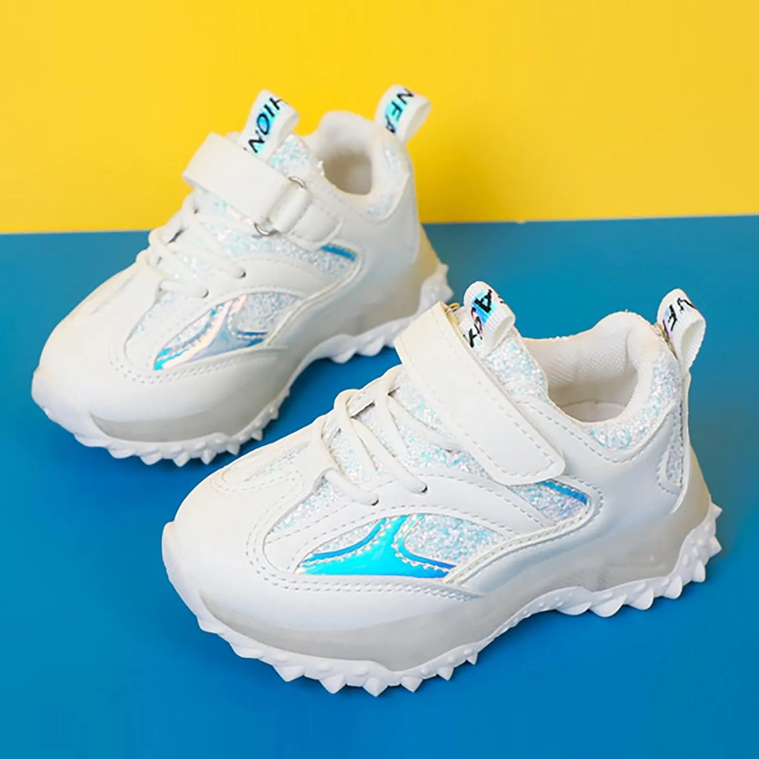 Toddler Boys Girls Sneakers Kids Light Up Shoes Flashing Non Slip Soft Lightweight Kids Sports Shoes Hiking Shoes