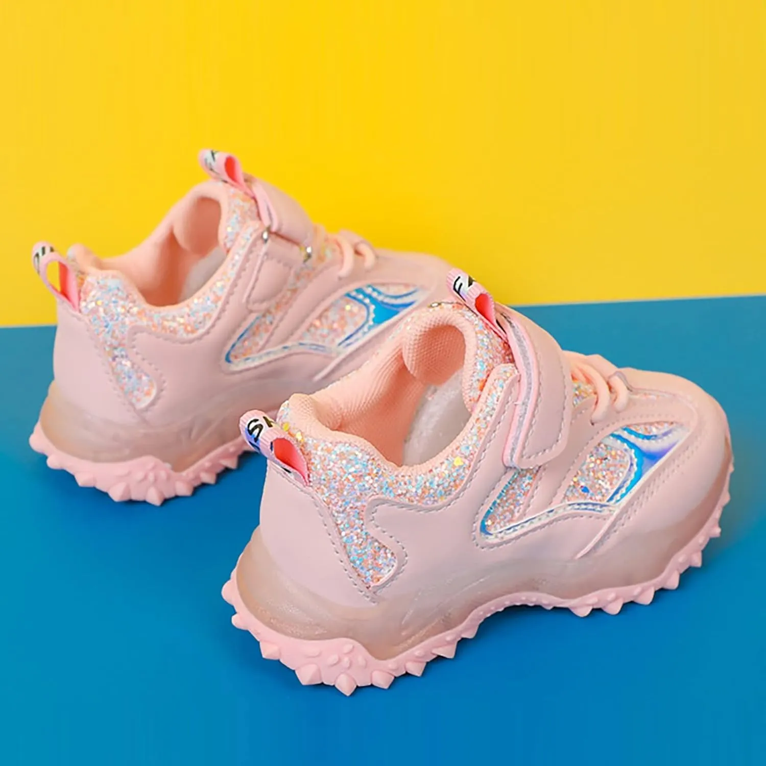 Toddler Boys Girls Sneakers Kids Light Up Shoes Flashing Non Slip Soft Lightweight Kids Sports Shoes Hiking Shoes
