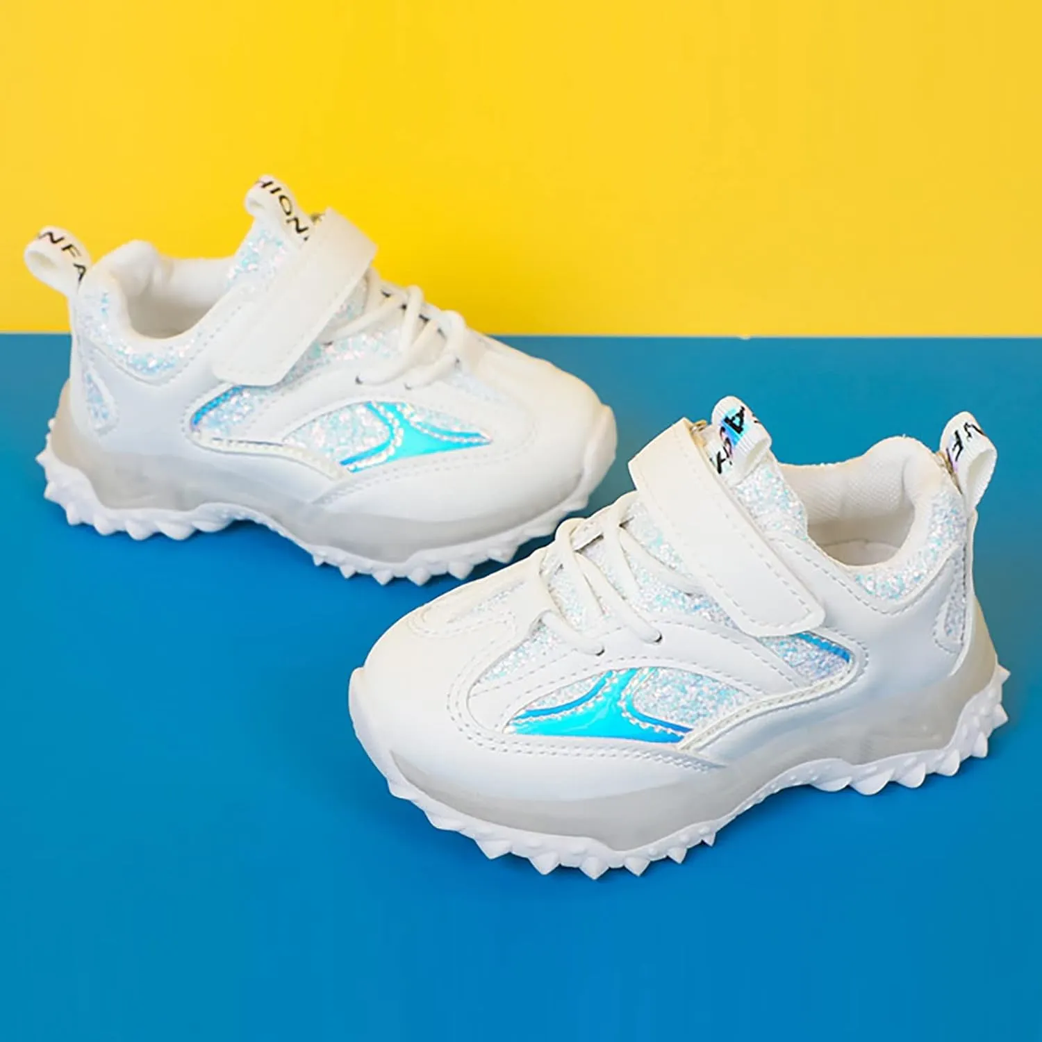 Toddler Boys Girls Sneakers Kids Light Up Shoes Flashing Non Slip Soft Lightweight Kids Sports Shoes Hiking Shoes